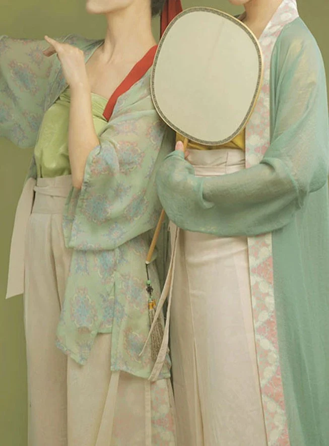 Bai Tao 白桃 White Peach Song Dynasty Banbi & Song Trousers Set - Image 3