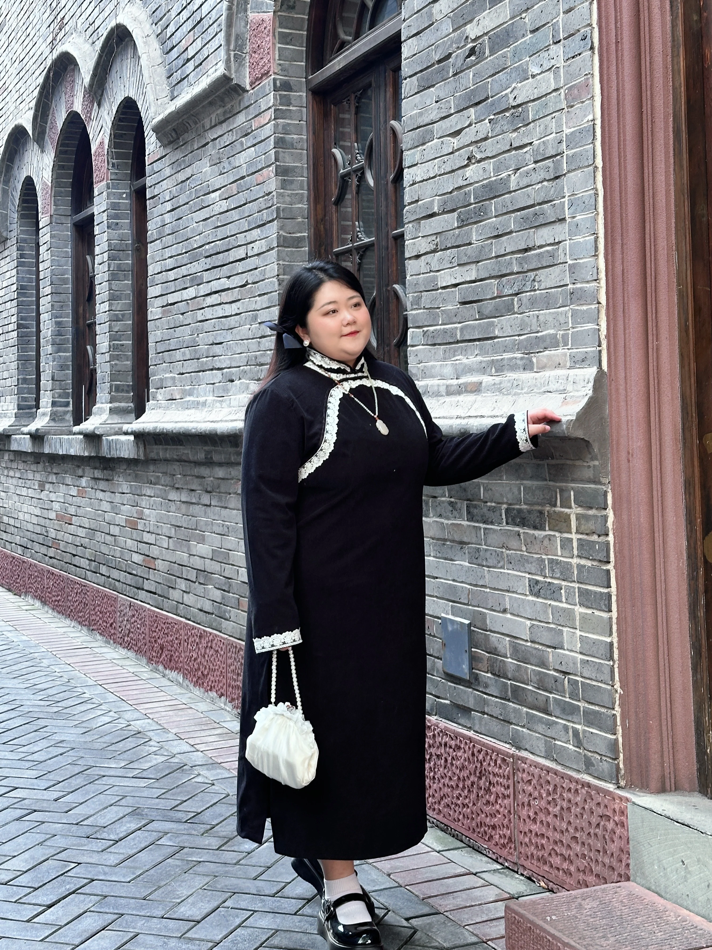 Bao Fufu 抱富富 Holding Fortune Plus Size Long Sleeve Lace Qipao - Image 6