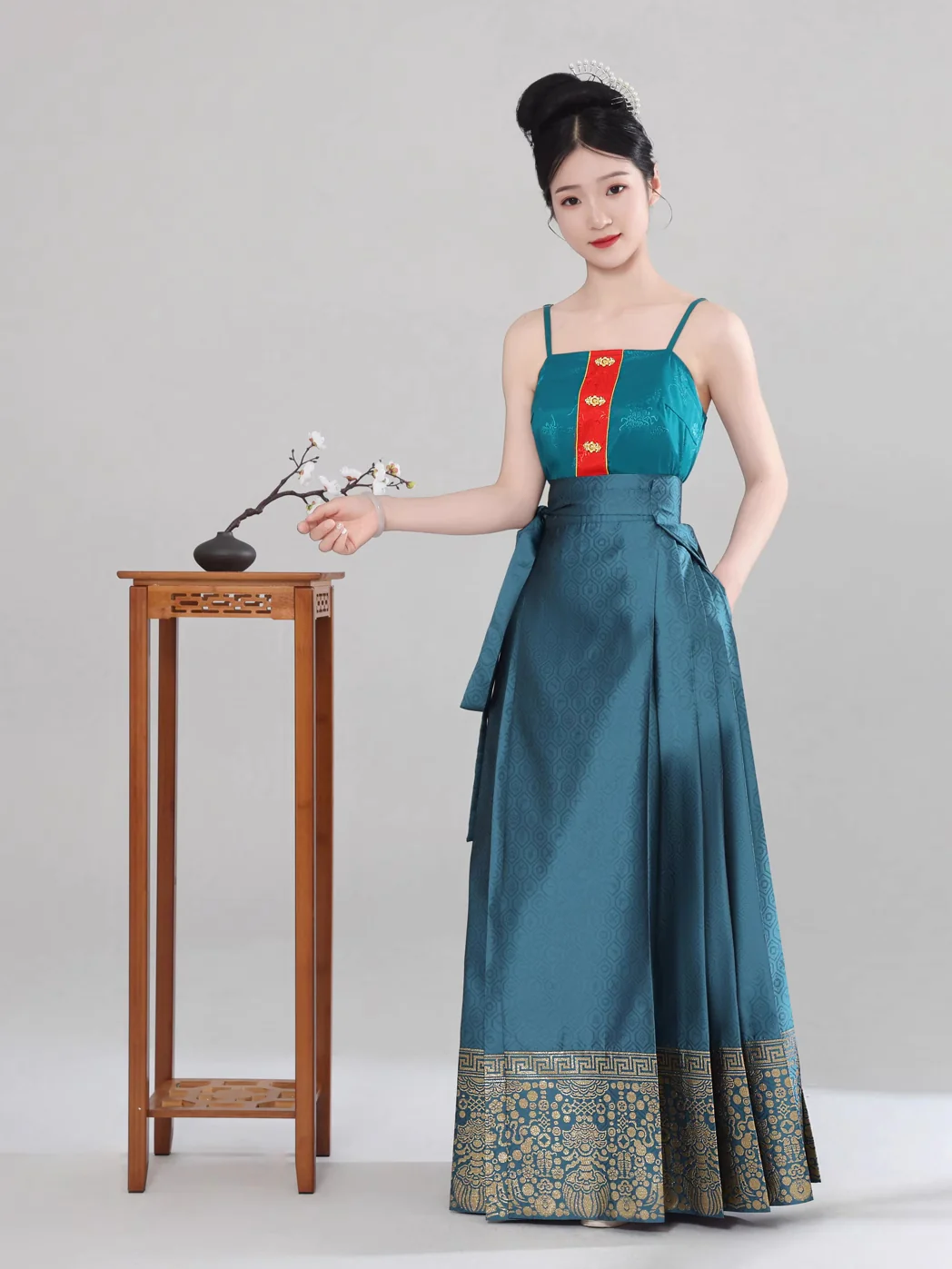 Bao Za 宝藏 Precious Treasures Ming Dynasty Mamian Skirt - Image 11