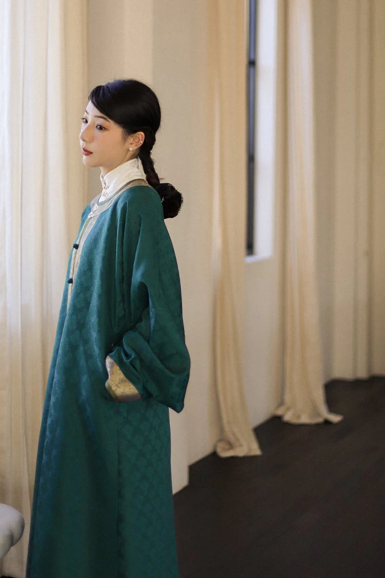 Bi Tao 碧桃 Turquoise Peach Ming Dynasty Yuanling Duijin Changshan Round Collar Long Shirt - Image 13