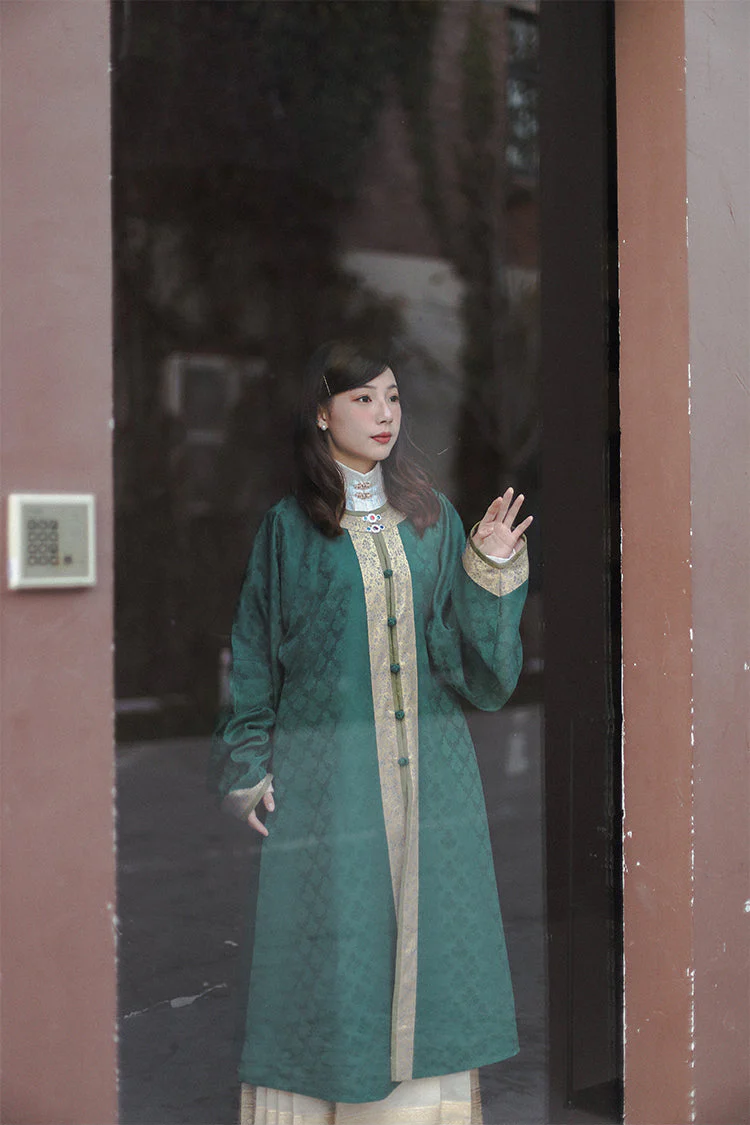Bi Tao 碧桃 Turquoise Peach Ming Dynasty Yuanling Duijin Changshan Round Collar Long Shirt - Image 21