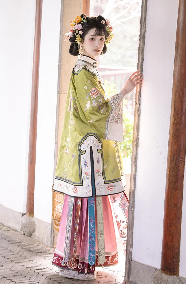Bi Ying 碧影 Jade Shadow Qing Han Modernized Set - Image 11