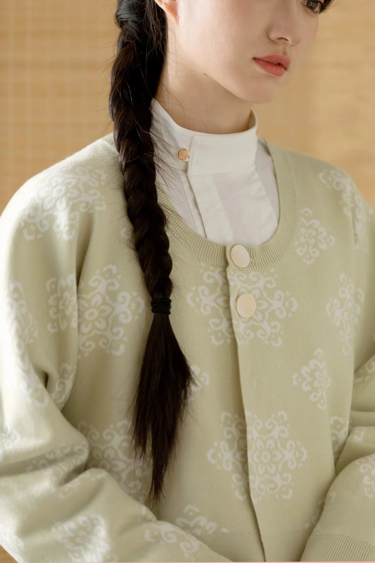 Bleeding Hearts 血心 Modernized Tang Dynasty Tanling Knit Cardigan - Image 5