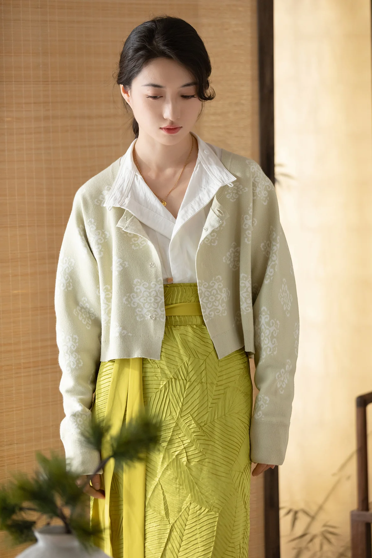 Bleeding Hearts 血心 Modernized Tang Dynasty Tanling Knit Cardigan - Image 7