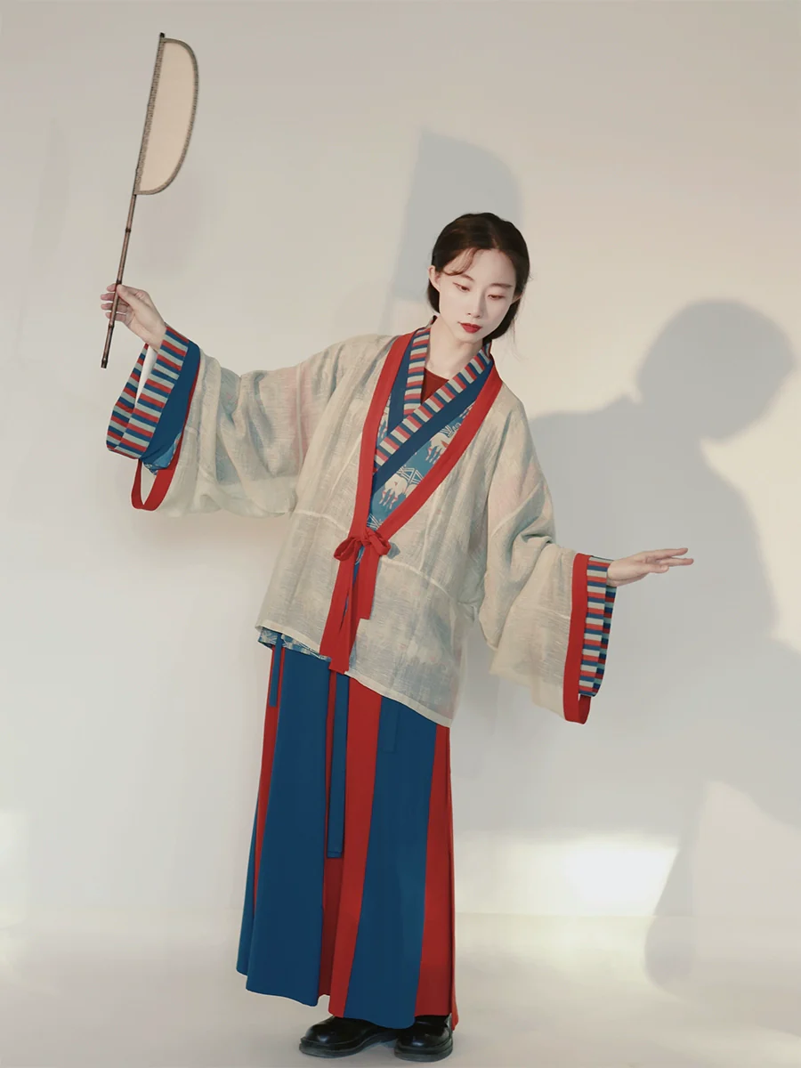 Blue Moon Sheep 月蓝双羊 Northern Jin Dynasty Hanfu - Image 4