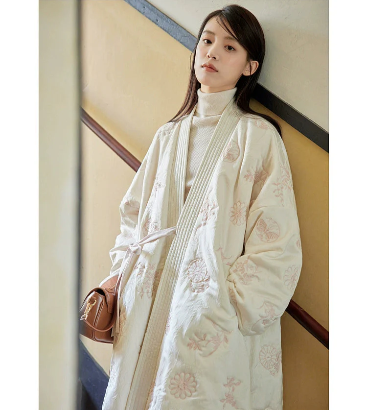 Boxue Xunchun 拨雪寻春 Snow Covered Spring Modernized Song Dynasty Changpao Coat & Wide Leg Pants Set - Image 10