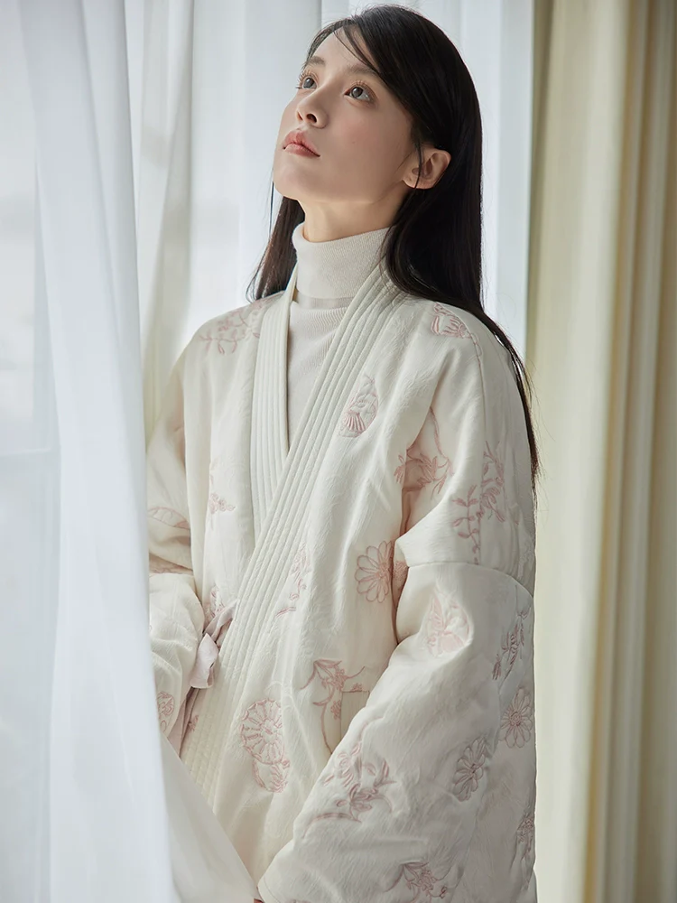 Boxue Xunchun 拨雪寻春 Snow Covered Spring Modernized Song Dynasty Changpao Coat & Wide Leg Pants Set - Image 3