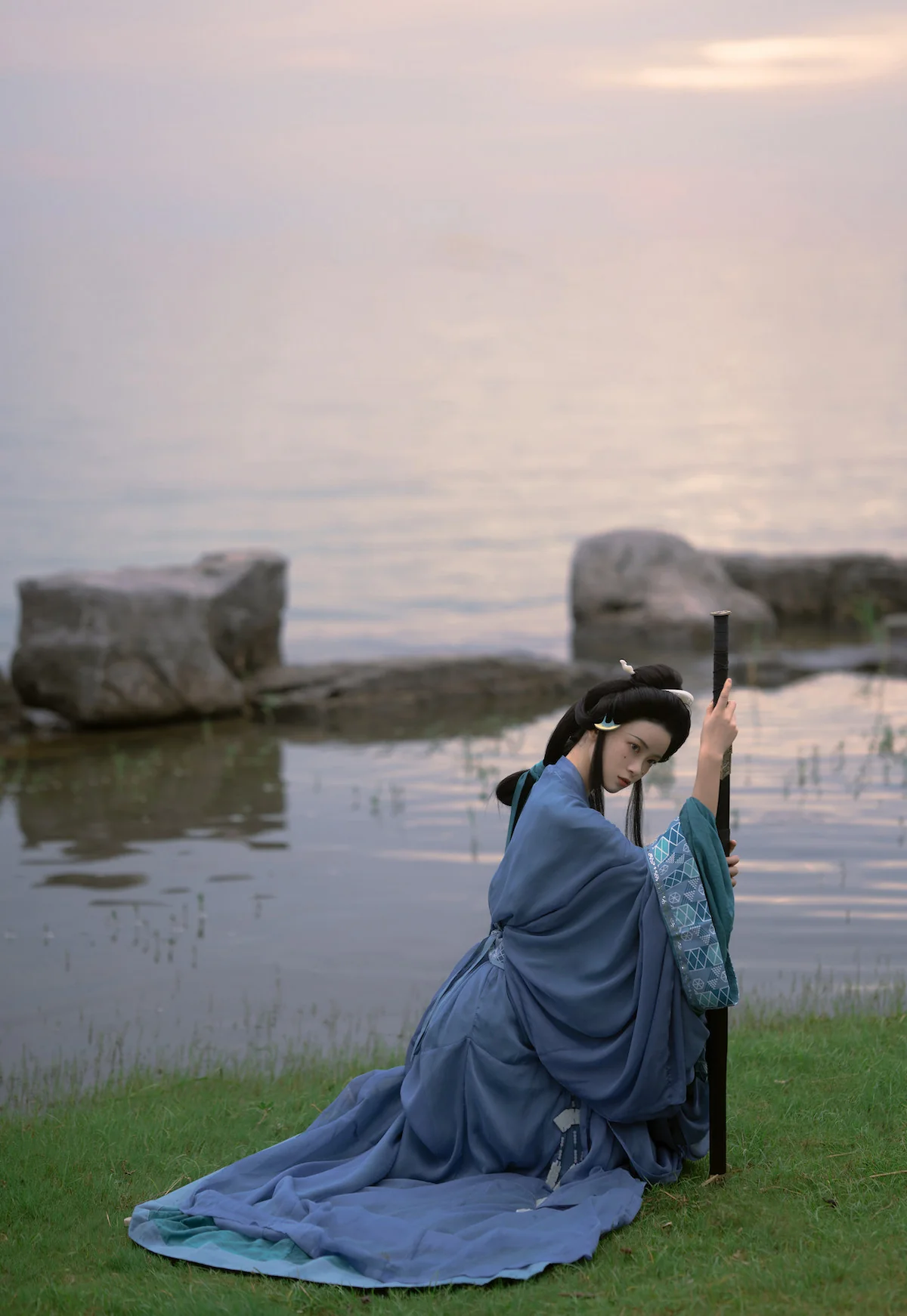 Cang Lang 沧浪 Vast Waves Modernized Warring States Zhiju Straight Hem Robe Set - Image 10