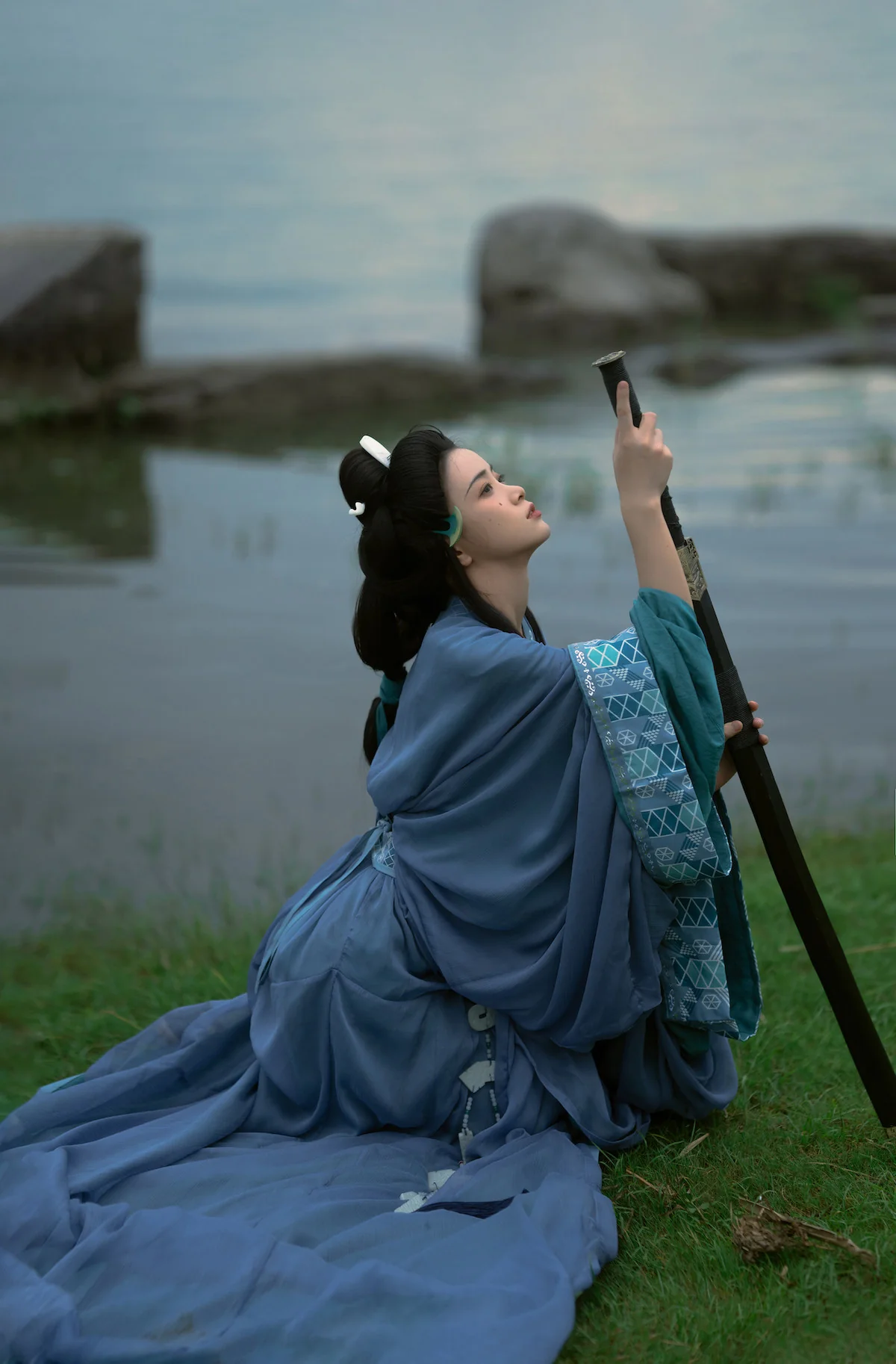 Cang Lang 沧浪 Vast Waves Modernized Warring States Zhiju Straight Hem Robe Set - Image 6
