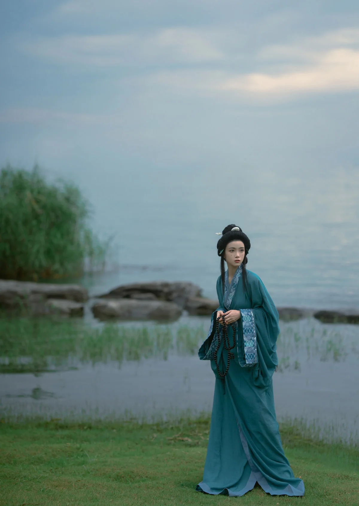 Cang Lang 沧浪 Vast Waves Modernized Warring States Zhiju Straight Hem Robe Set - Image 9