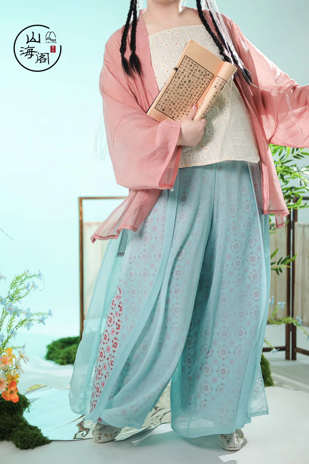 Chun Sheng 春笙 Spring Flute Modernized Song Dynasty Plus Size Beizi Top & Songku Pants Set - Image 9