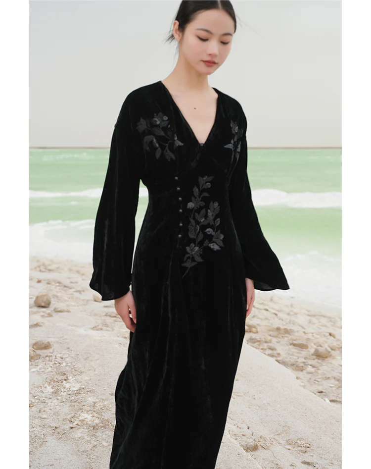 Ci Xiu 刺绣 Osmanthus Embroidery New Chinese Style Velvet Midi Dress - Image 16