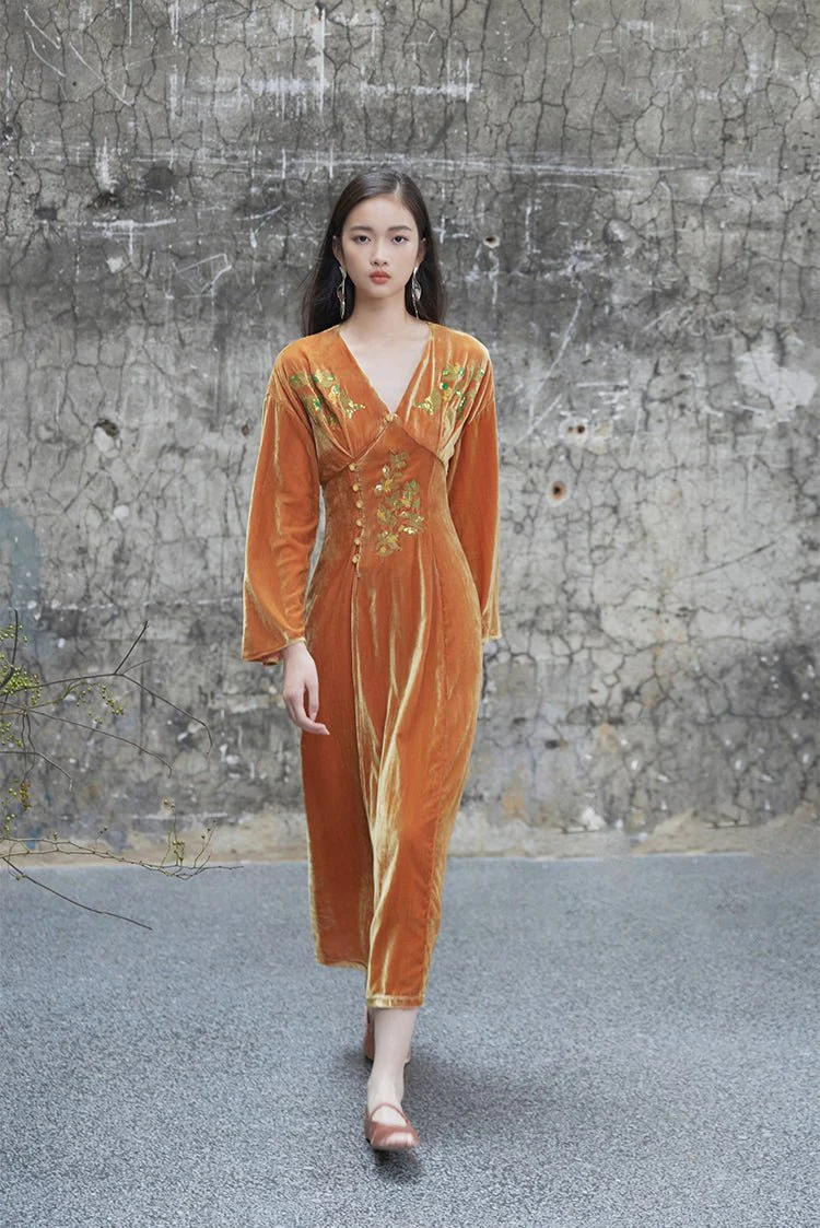 Ci Xiu 刺绣 Osmanthus Embroidery New Chinese Style Velvet Midi Dress - Image 9