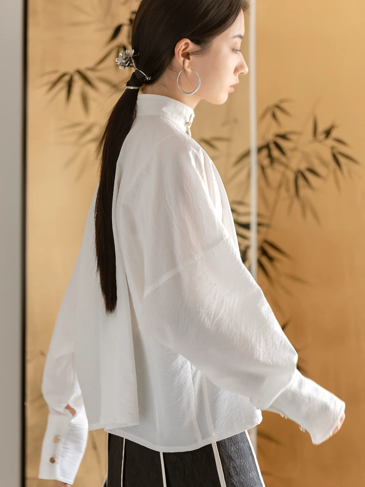 CUI 萃 Modernized Tang Yuanling Pearl Button Up Blouse - Image 3