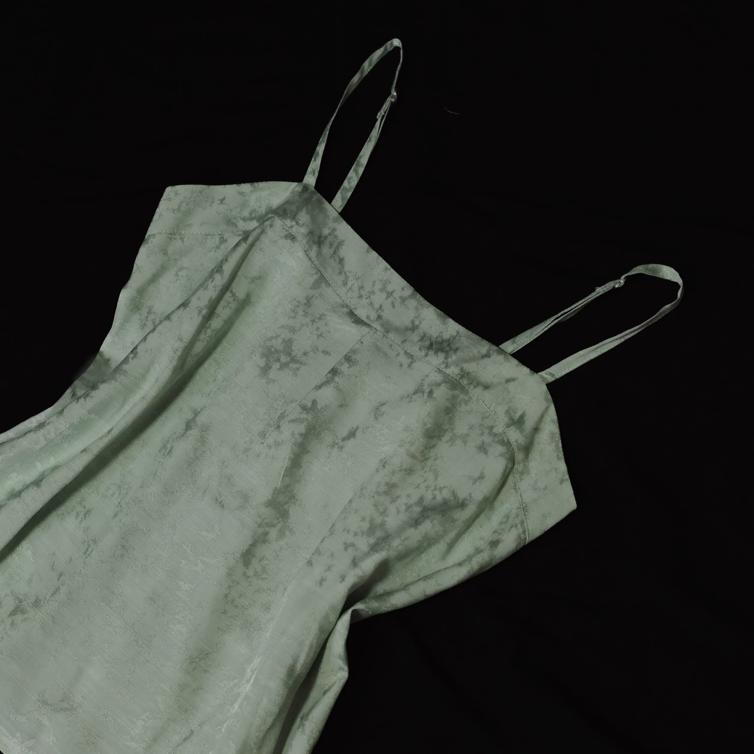 Dong Men 东门 Eastern Gate Song Dynasty Pearl Trim Moxiong Undergarment - Image 13