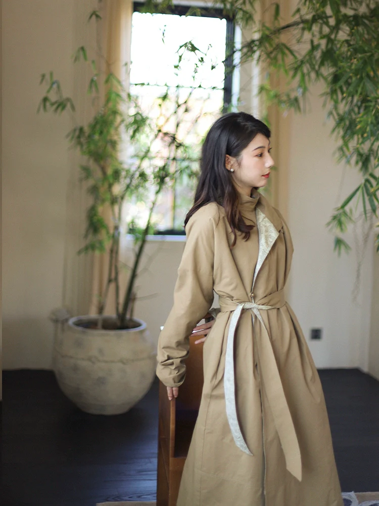 Lang Màn 浪漫 Modernized Tang Dynasty Reversible Yuanlingpao Trench Coat - Image 3