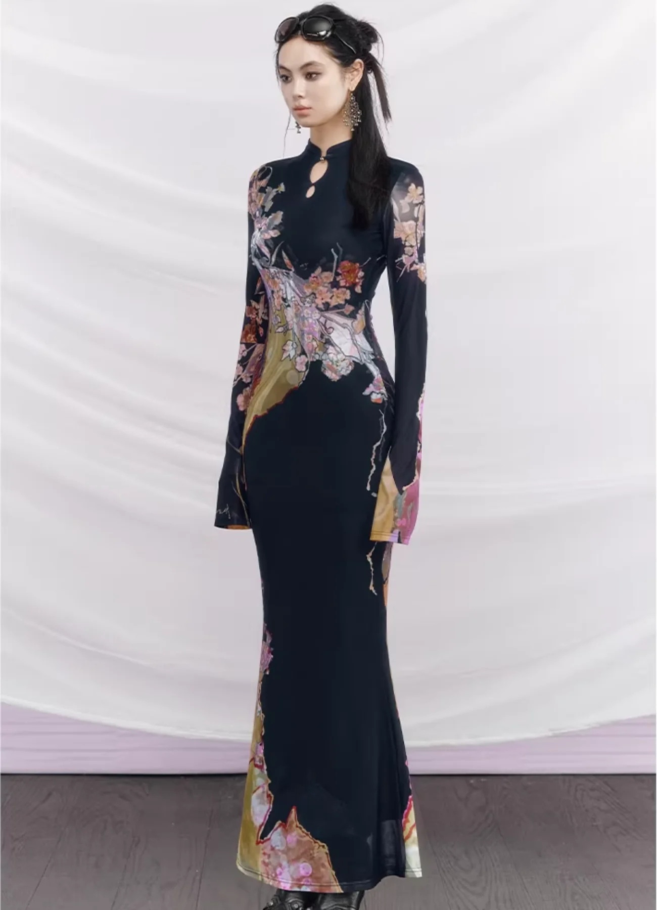 Du Sancai 度三彩 Tricolor Pottery New Chinese Style Long Sleeve Qipao - Image 10