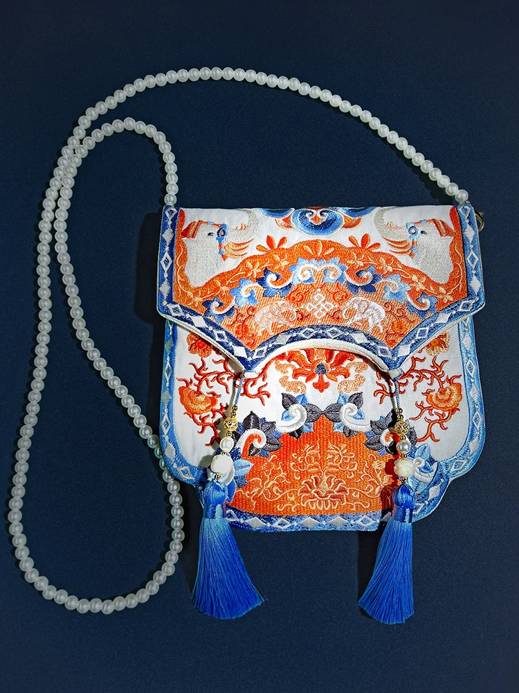 Dunhuang Lianhua 敦煌蓮花 Dunhuang Lotus Phone Purse - Image 5
