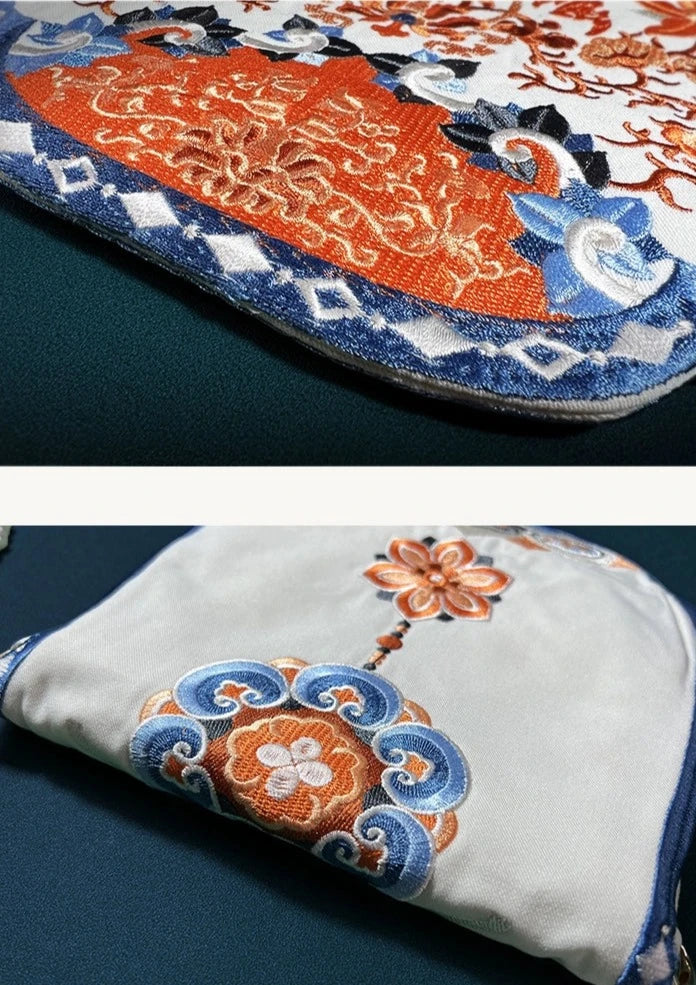Dunhuang Lianhua 敦煌蓮花 Dunhuang Lotus Phone Purse - Image 8