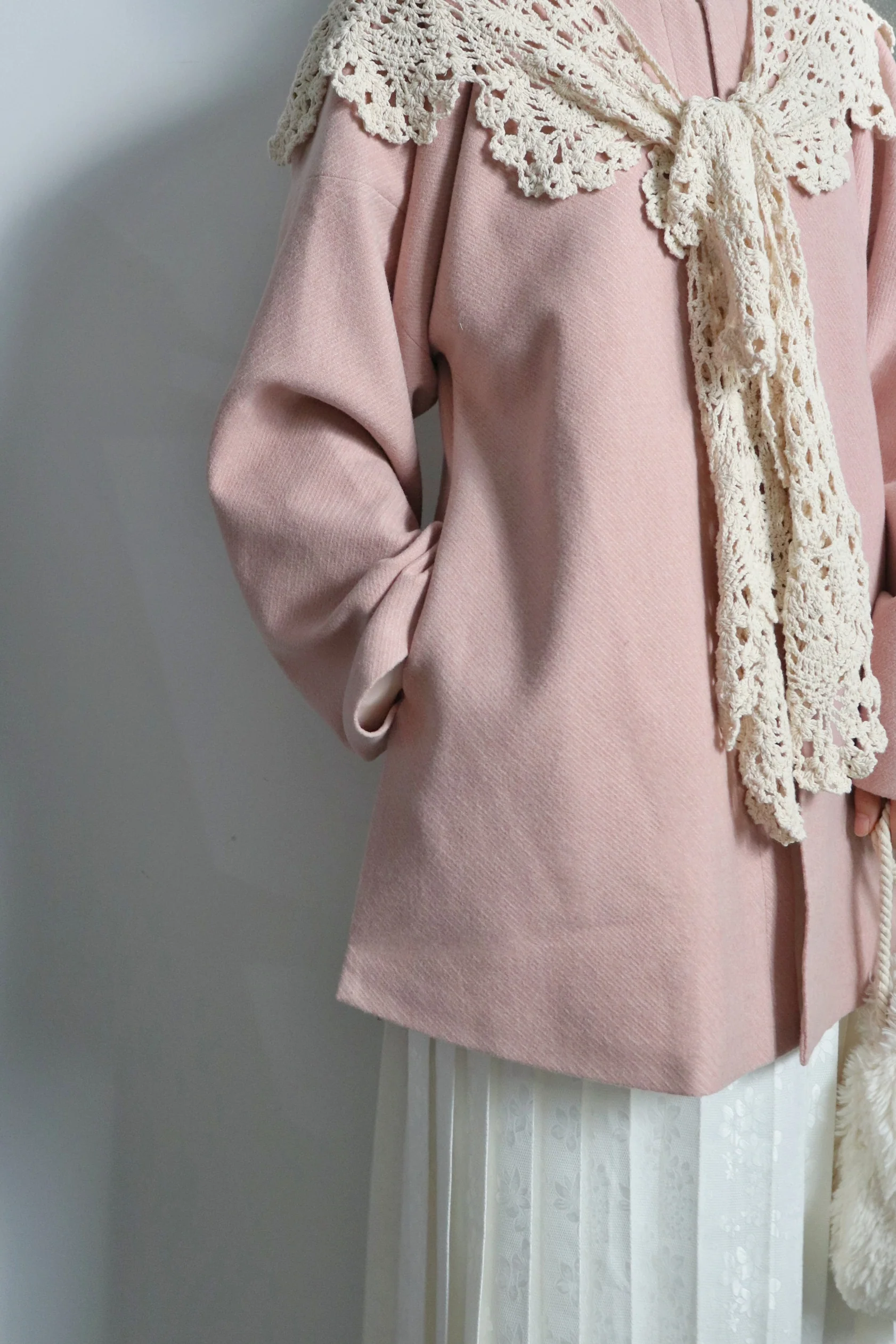 Fan Shiliu 番石榴 Guava Modernized Ming Dynasty Yuanling Ao Wool Blend Short Winter Coat - Image 4