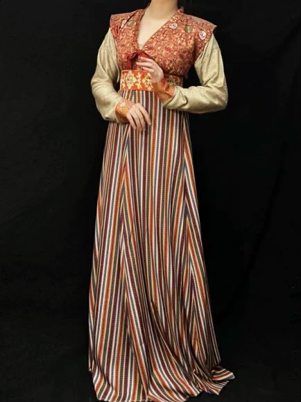 Fei Feng 飞凤 Flying Phoenix & Butterfly Wu Zhou Restoration Hanfu Set - Image 6