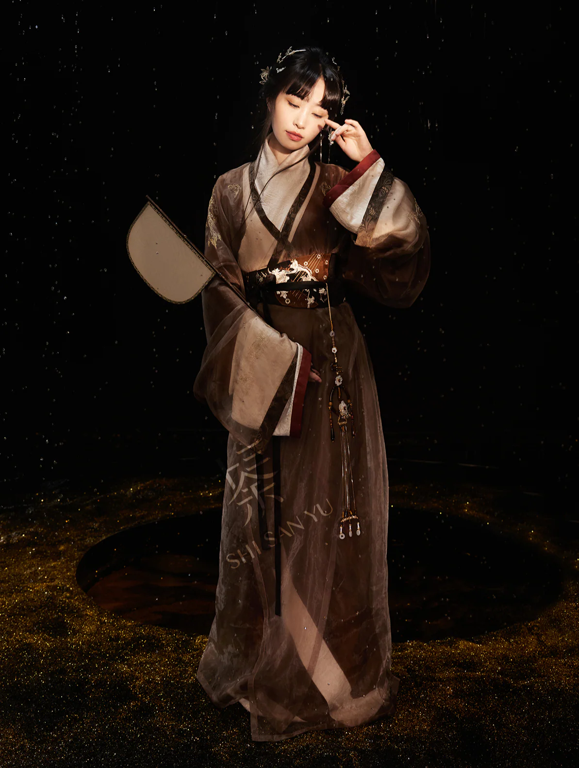 Five String Melody 五弦华韵 Modernized Han Dynasty Mulberry Silk Quju Zhiju Robe Set - Image 7