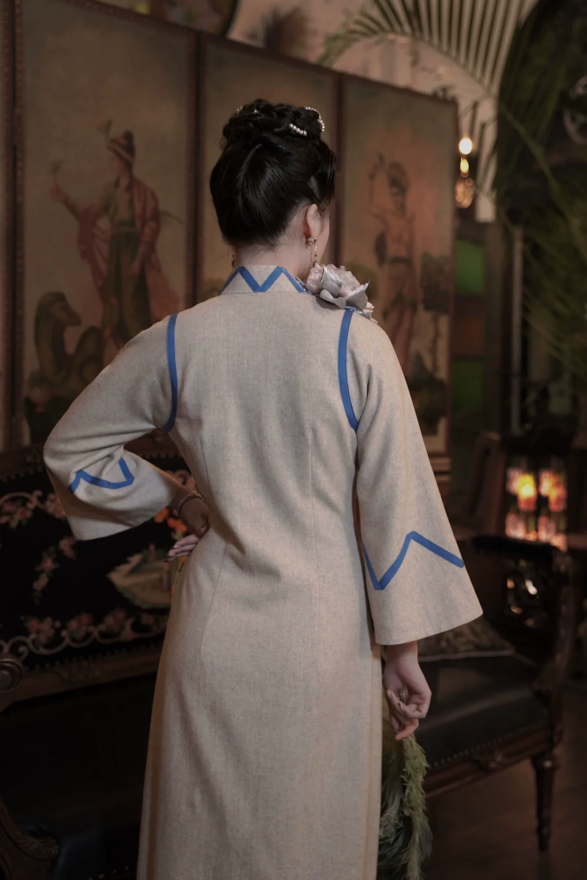 Folding Thoughts 折叠心事 1920s Wool Bottle Neck Qipao - Image 5