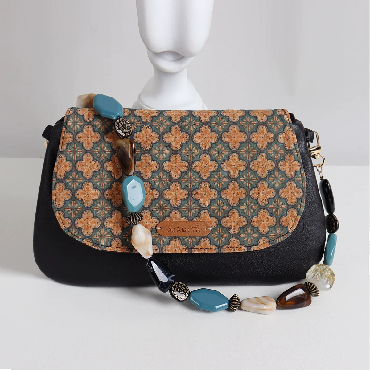 Fu Gu 复古 Ancient Flower Leather Baguette Purse - Image 8