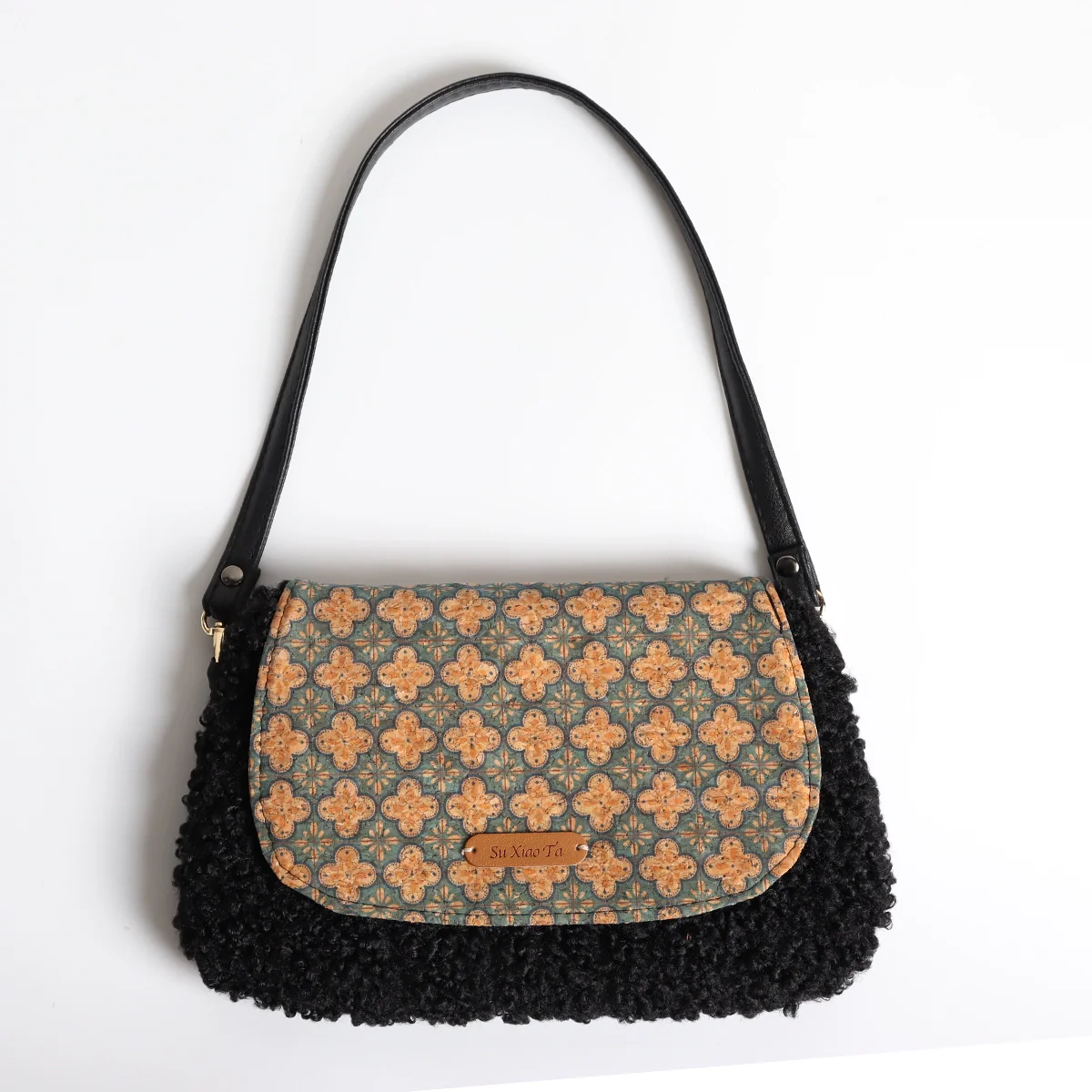 Fu Gu 复古 Ancient Flower Leather Baguette Purse - Image 9