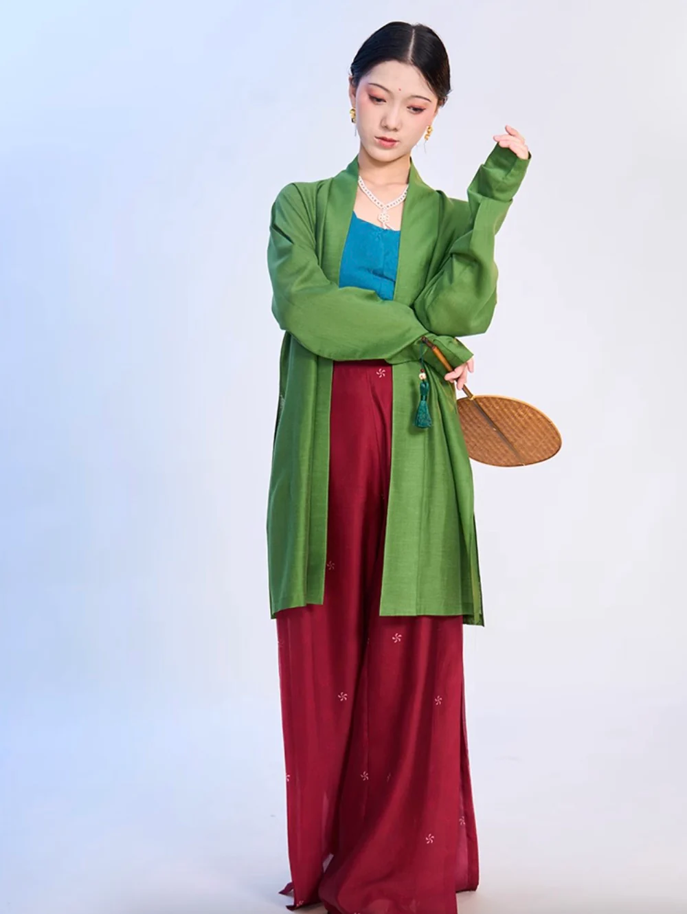 Fu Penzi 覆盆子 Raspberry Southern Song Restoration Hedangku Pants & Haoxiu Racoon Sleeve Shanku Set - Image 13