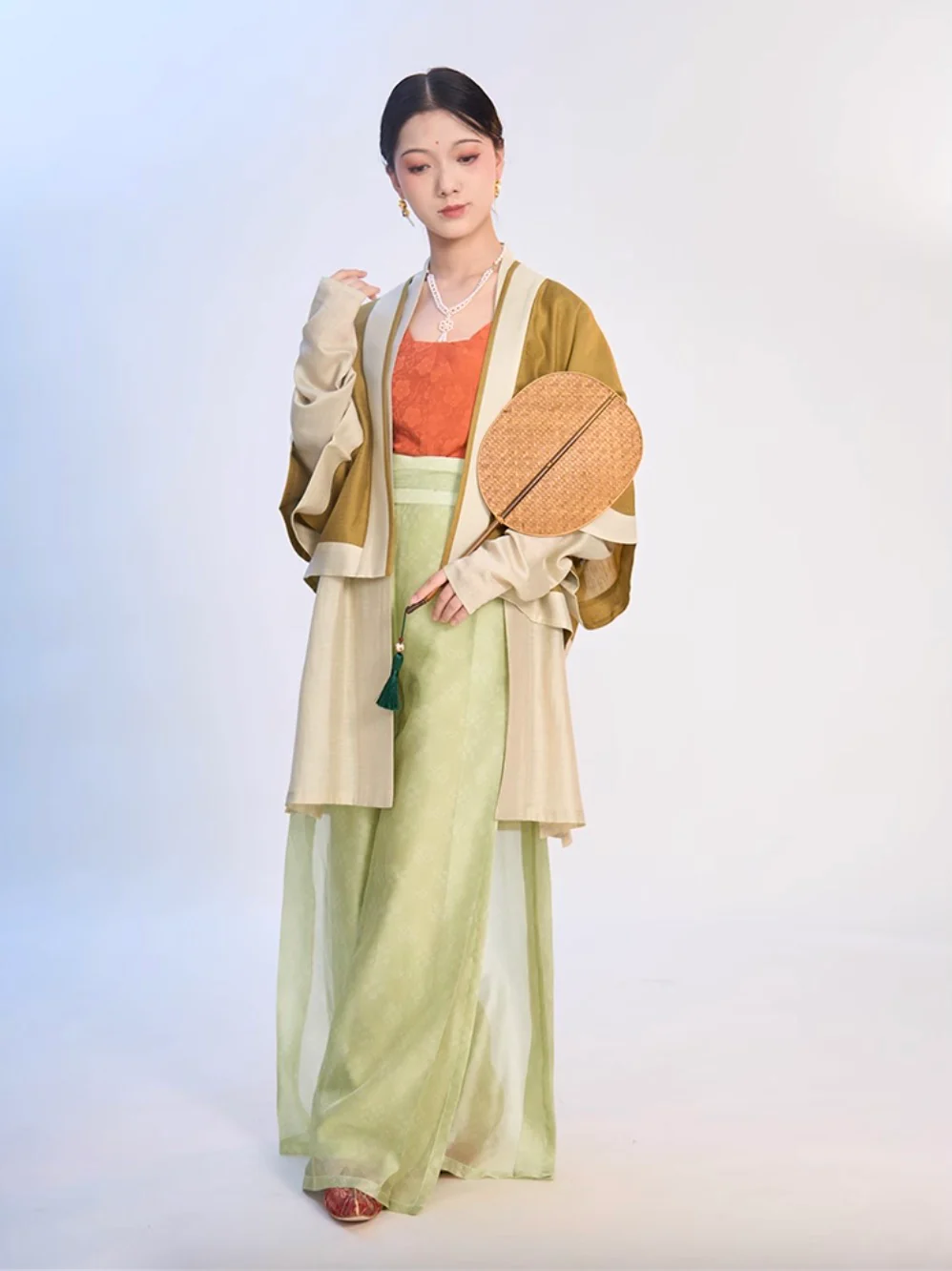 Fu Penzi 覆盆子 Raspberry Southern Song Restoration Hedangku Pants & Haoxiu Racoon Sleeve Shanku Set - Image 14