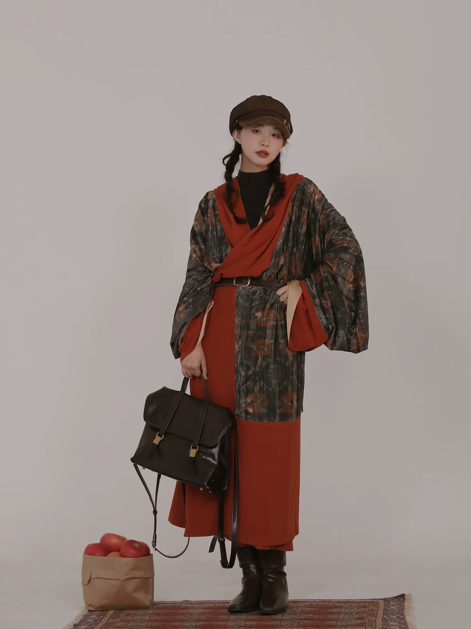 Fu Qin 抚琴 Playing the Zither Modernized Han Reversible Velvet Zhiju Straight Hem Robe Coat - Image 3
