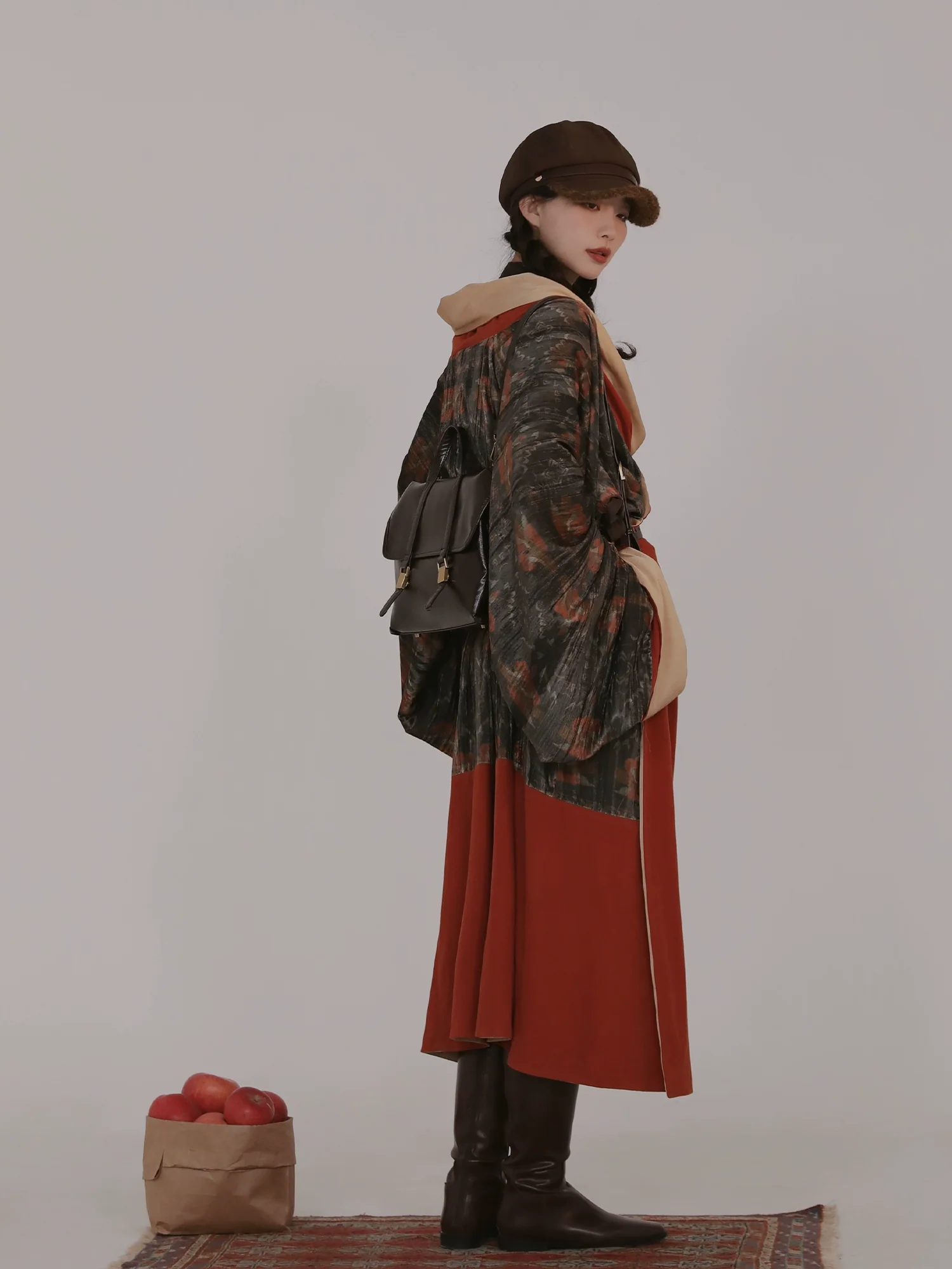 Fu Qin 抚琴 Playing the Zither Modernized Han Reversible Velvet Zhiju Straight Hem Robe Coat - Image 4