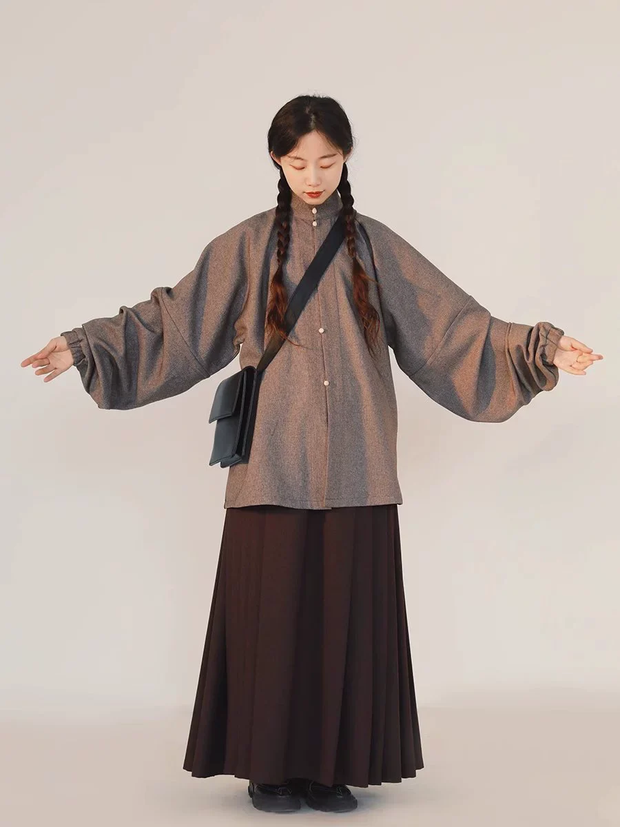 Gan Cao 甘草 Licorice Modernized Ming Dynasty Liling Top & Easy-Wear Mamian Set - Image 3