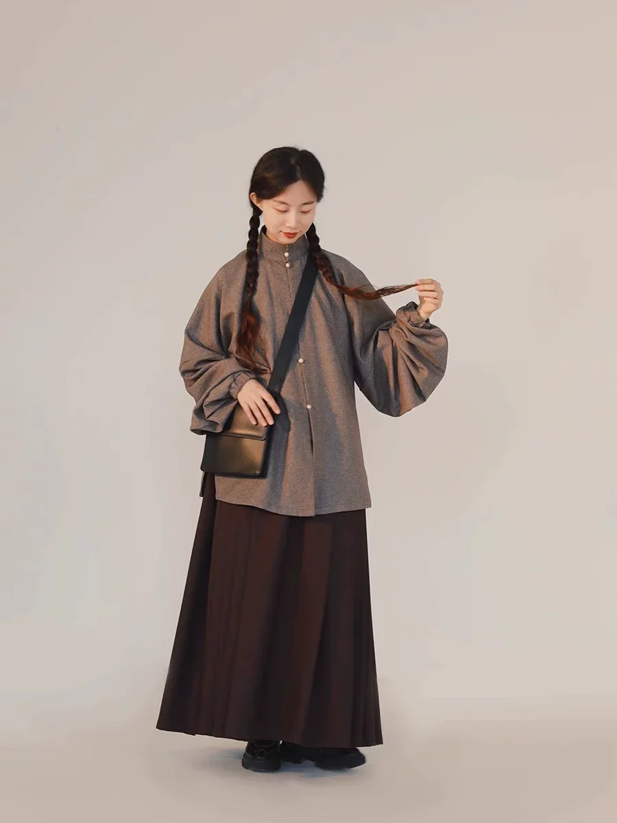 Gan Cao 甘草 Licorice Modernized Ming Dynasty Liling Top & Easy-Wear Mamian Set - Image 4