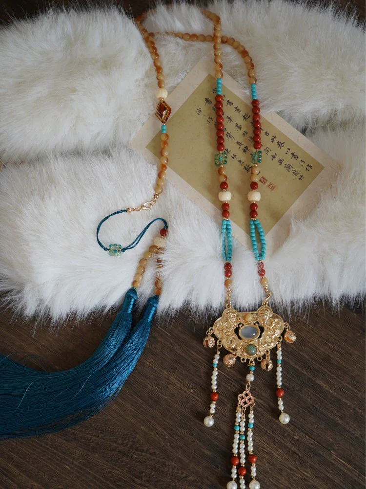 Ge Qu 歌曲 Melody Ming Dynasty Beaded Locket Back Cloud Tassel Necklace - Image 6