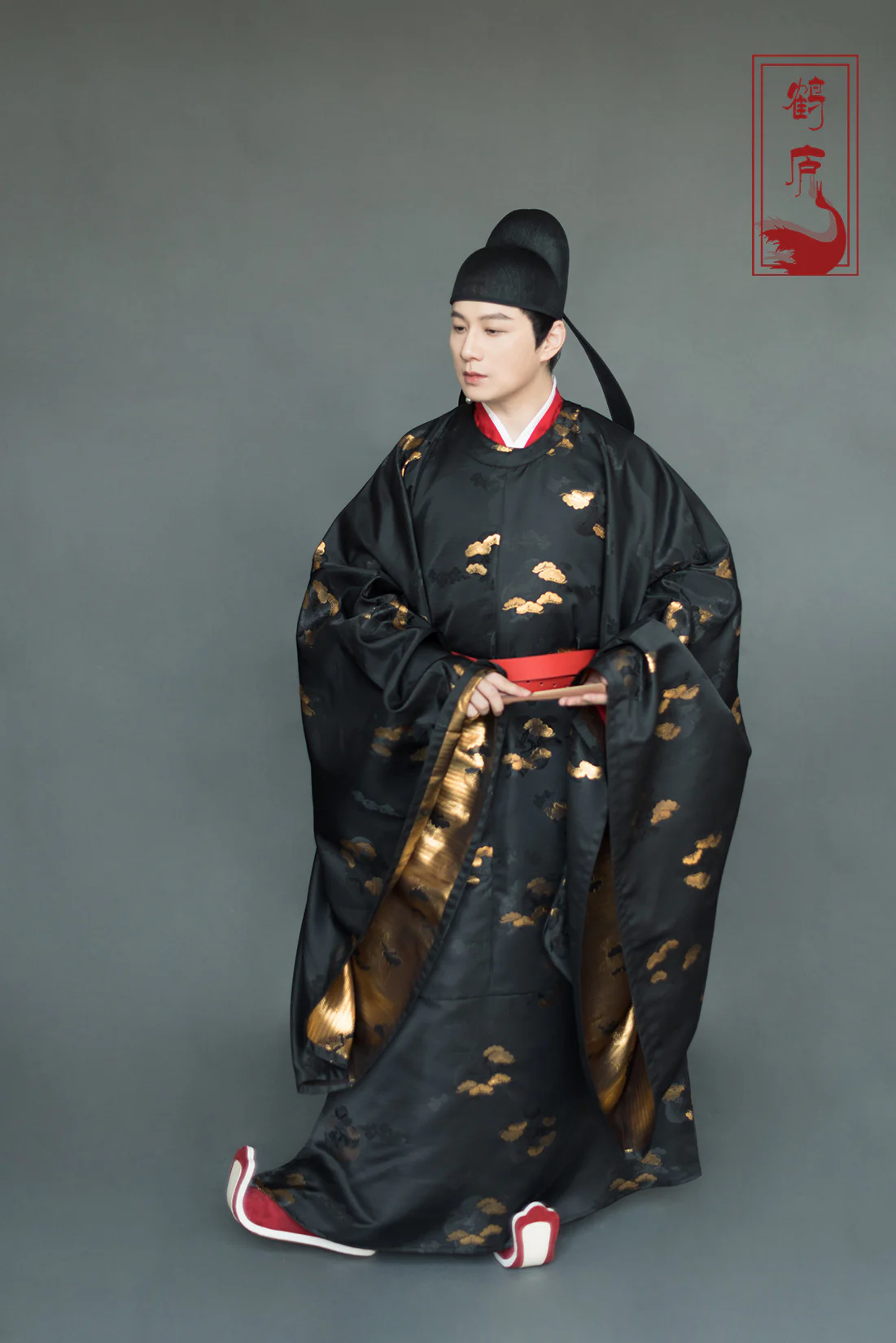 Gong Fu 公服 Northern Song Restoration Men's Court Uniform Yuanlingpao Round Collar Robe - Image 6