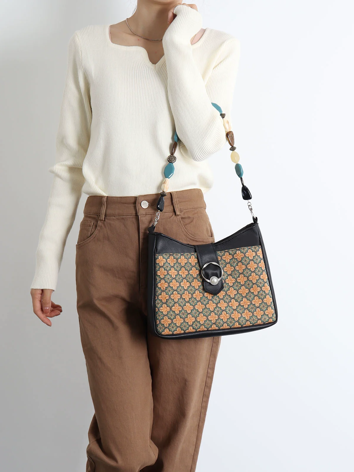 Gu Hua 古花 Ancient Flower Leather Shoulder Bag - Image 3