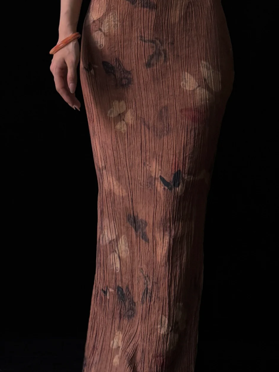 Gu Hua 古画 Ancient Painting Modernized Butterfly Textured Sleeveless Qipao - Image 7