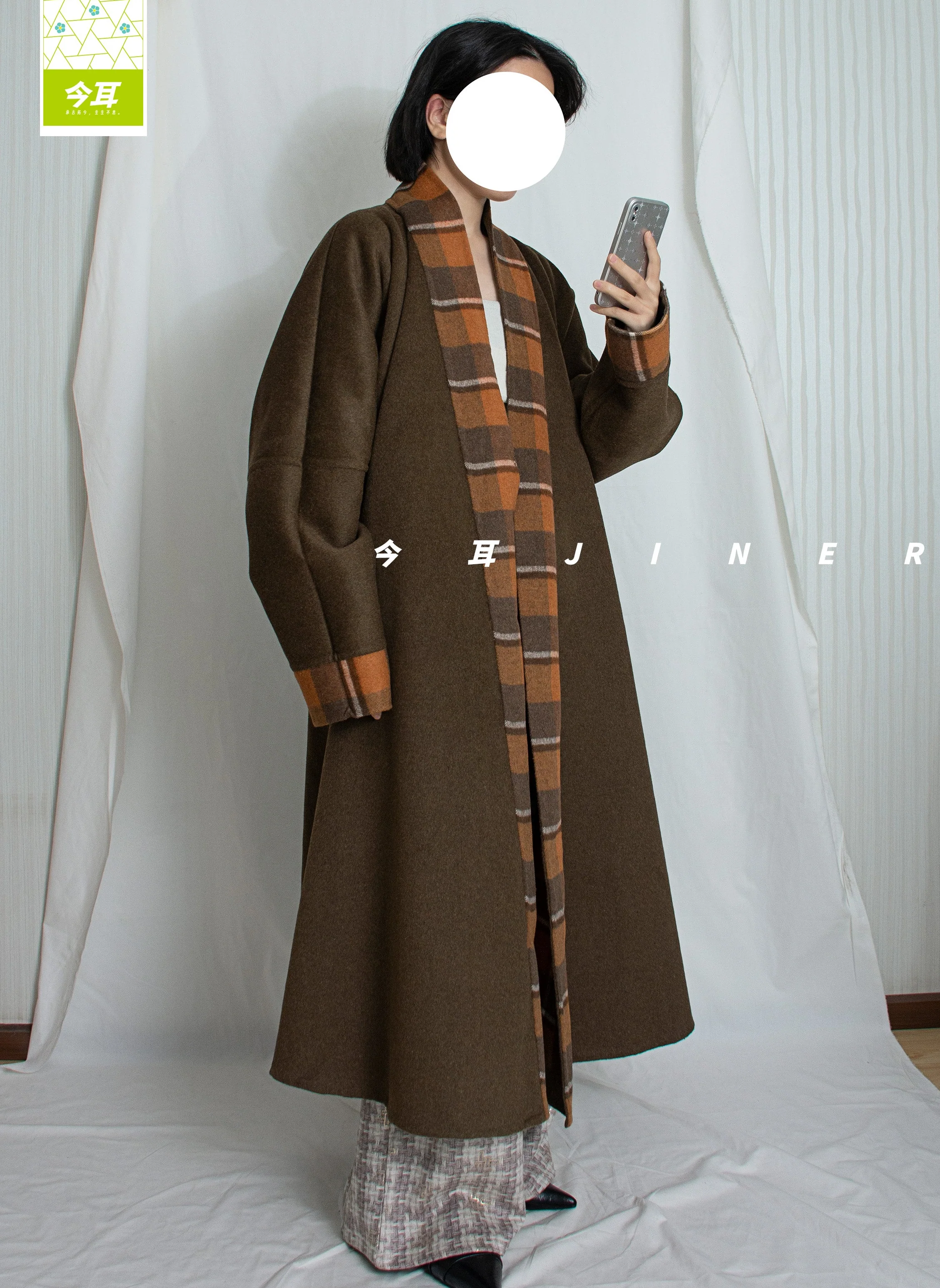 Guagua 瓜瓜 Pumpkin Pumpkin Modernized Early Ming Reversible Plaid Sheep's Wool Coat - Image 13