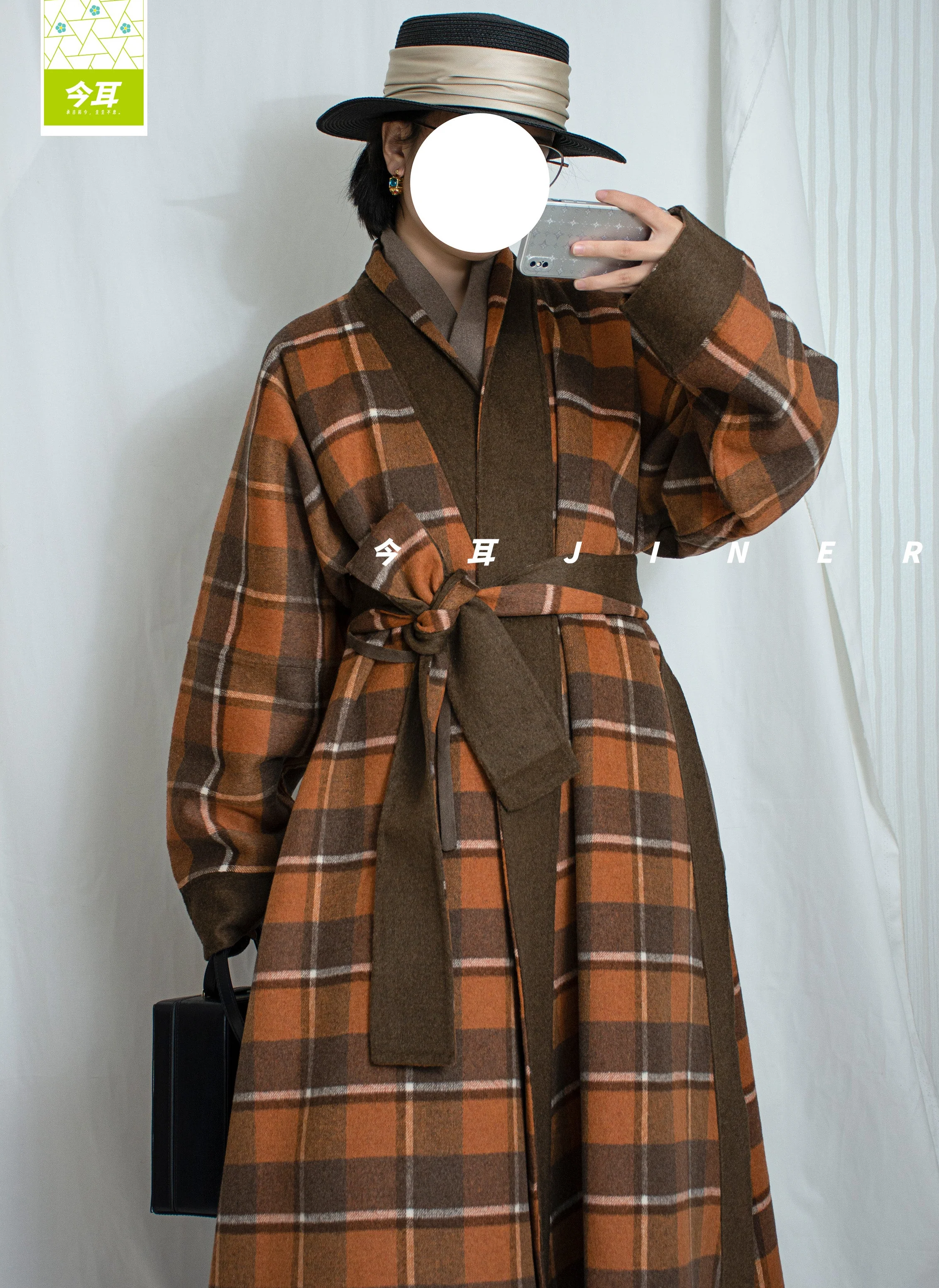 Guagua 瓜瓜 Pumpkin Pumpkin Modernized Early Ming Reversible Plaid Sheep's Wool Coat - Image 4