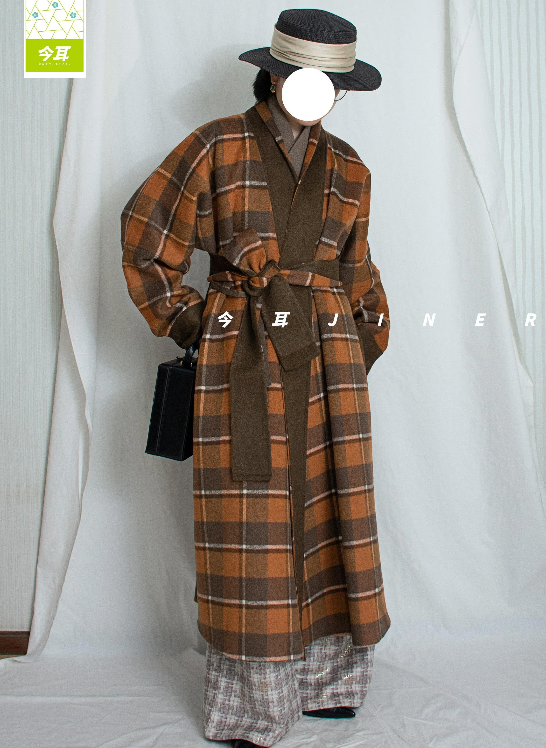 Guagua 瓜瓜 Pumpkin Pumpkin Modernized Early Ming Reversible Plaid Sheep's Wool Coat - Image 5