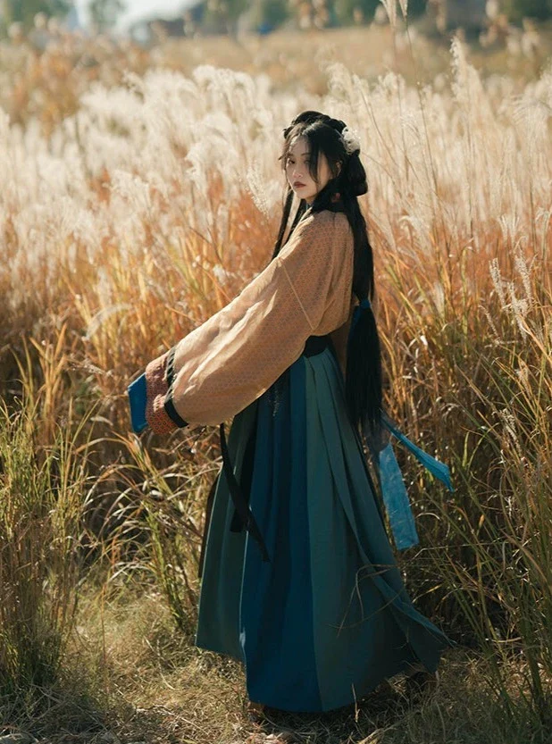 Guanju 關雎 Wei Jin Forest Nymph Ruqun Hanfu - Image 5