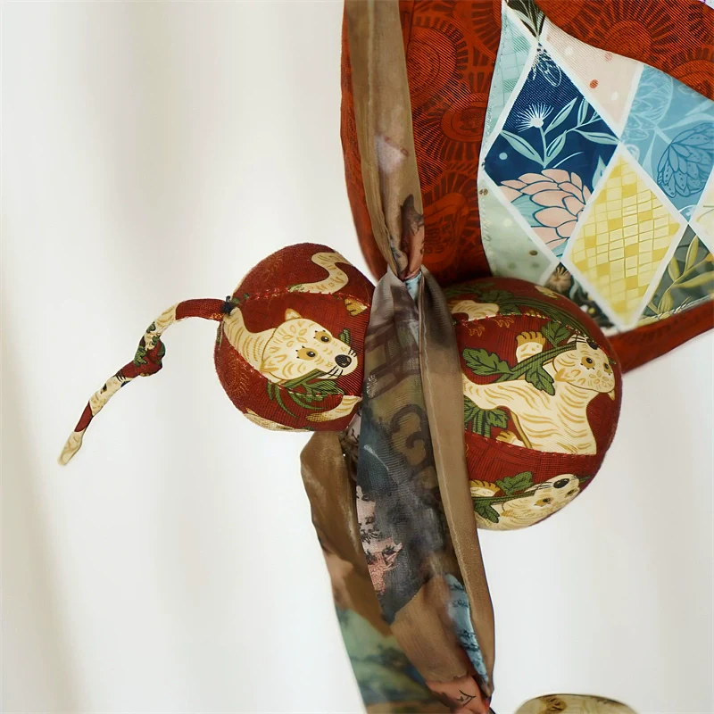 Guhua Hulu 古画葫芦 Ancient Painted Gourd Pendant Accessory - Image 4