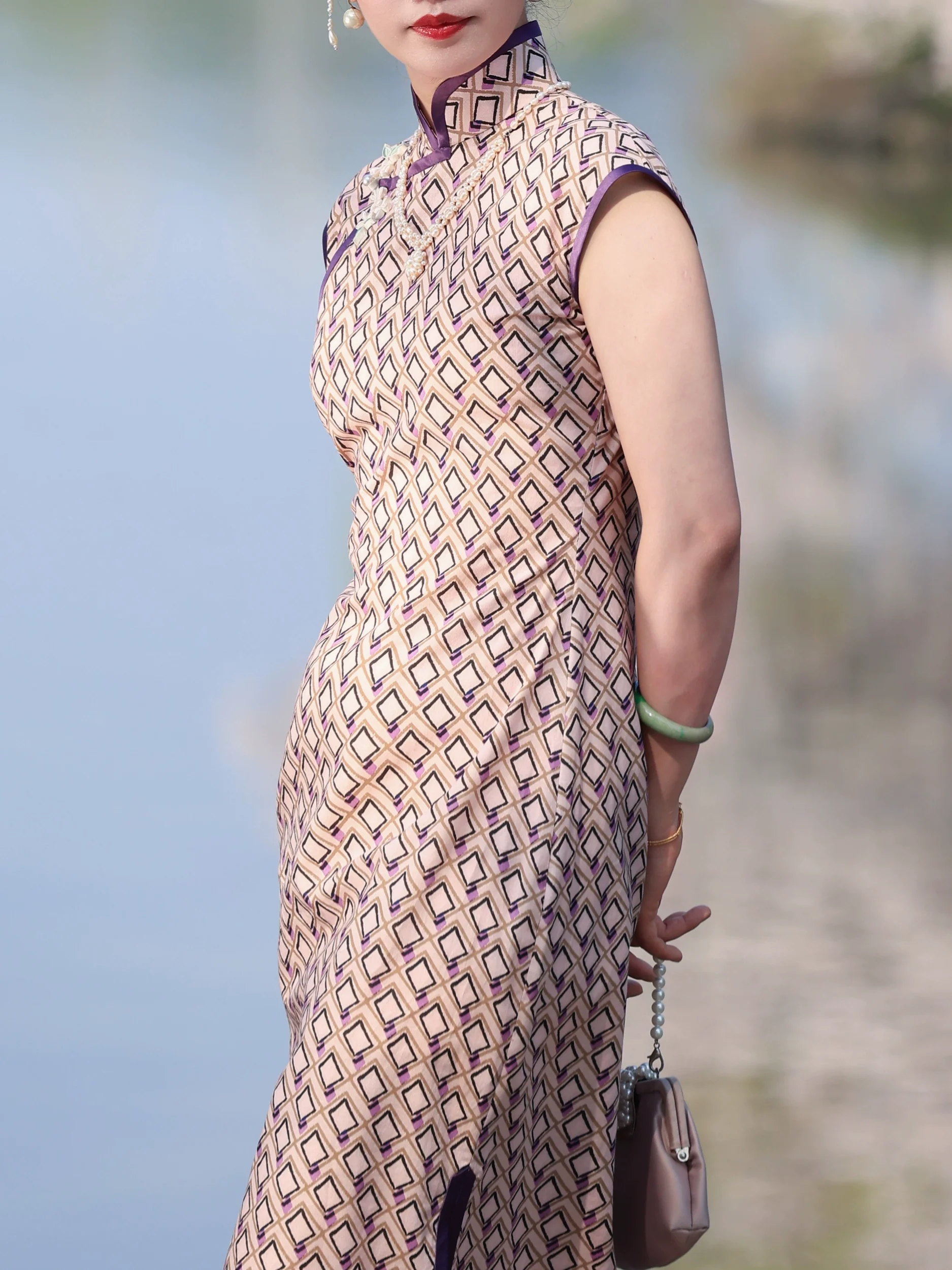 Hai Tang 海棠 Begonia Republic of China Geometric Print Pure Cotton Cap Sleeve Qipao - Image 7