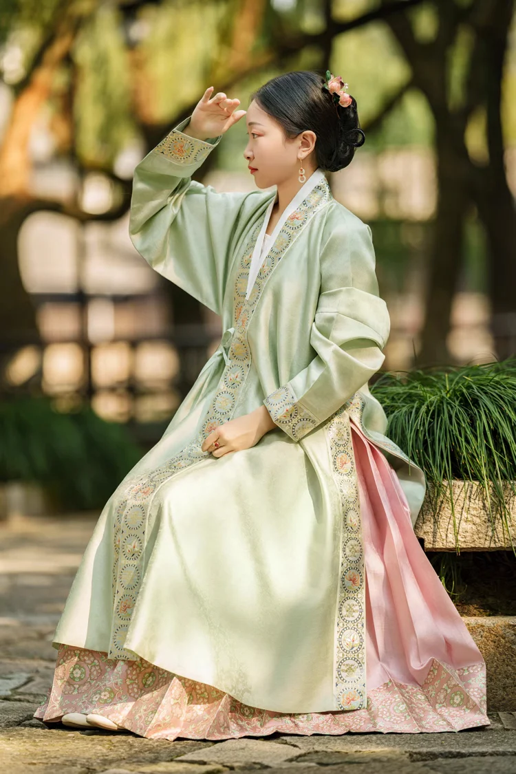 Hé Tang 荷塘 Lotus Pond Ming Dynasty Jiaoling Chang Ao Long Shirt - Image 16