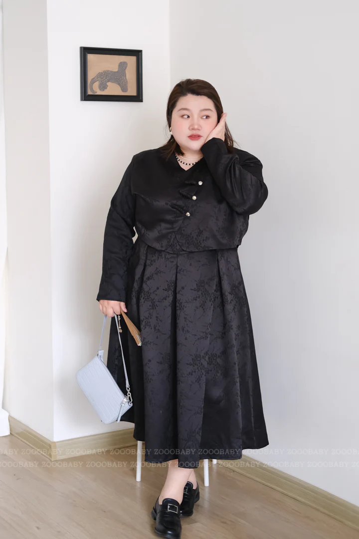 Hei Mei 黑莓 Blackberry New Chinese Style Plus Size Jacquard Slip Dress & Qipao Jacket Set - Image 11