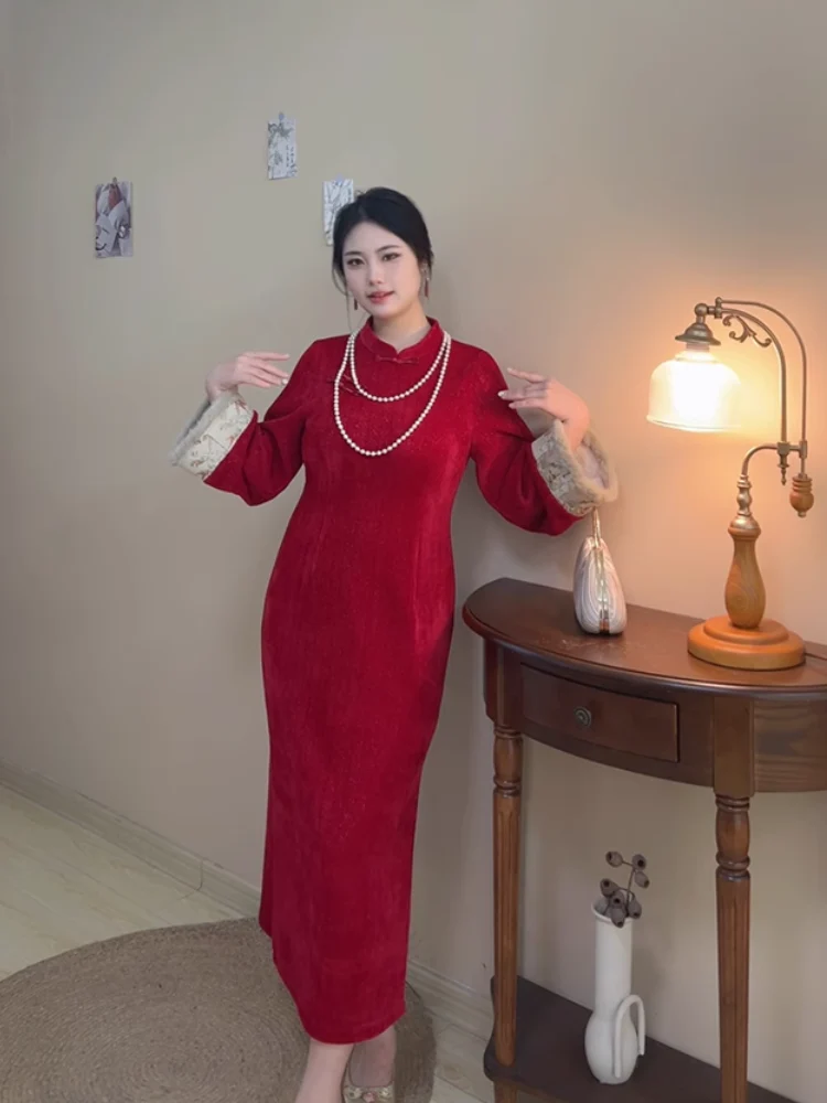 Hong Bao 红包 Red Envelope 1920s Inspired Plus Size Winter Qipao & Majia Vest Set - Image 3