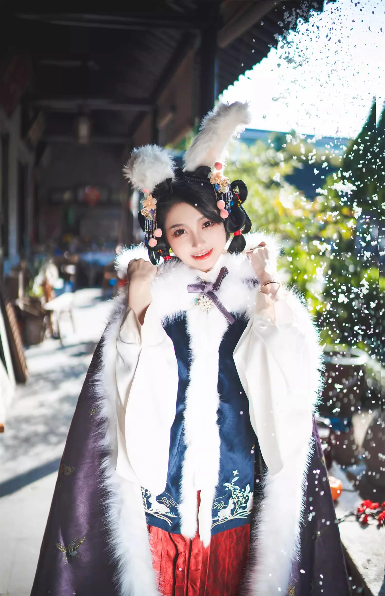 Hua Niao 花鸟 Flower & Phoenix Ming Dynasty Winter Brocade Doupeng Cloak - Image 4