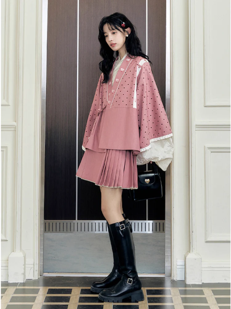 Hua Shuying 花疏影 Scattered Flowers Modern Wei Ming Jiaoling Ru Top & Mini Mamian Skirt Set - Image 11